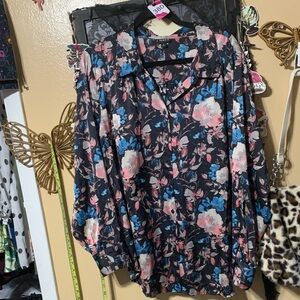 #380 size 3 torrid Floral button down colorful Blouse
